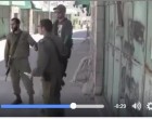[Vidéo] | Les sauvages soldats de l’occupation sioniste ont arrêté un courageux citoyen italien