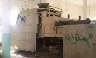 Les terroristes wahhabites salafistes transforment une mosquée à Falloujah en atelier d’assemblage de véhicules suicides
