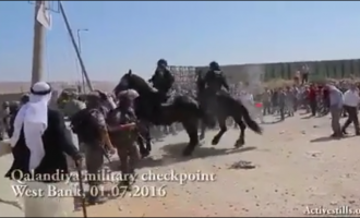 [Vidéo] Les Palestiniens empêchés de se rendre à la mosquée Al Aqsa