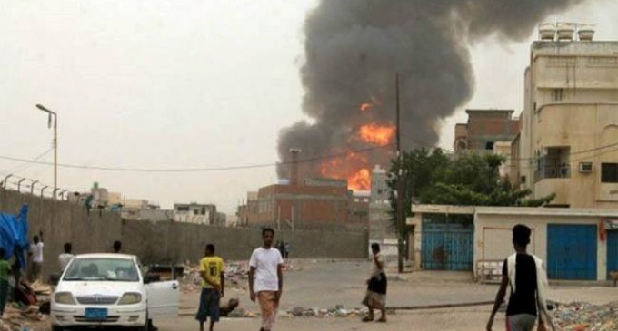 L’aviation saoudienne bombarde une mosquée en plein vendredi