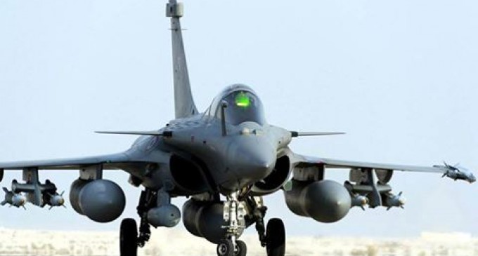 L’Aviation irakienne bombarde des positions de Daesh et tue 30 terroristes