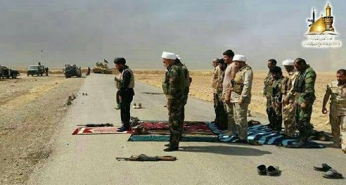 Des théologiens côte à côte avec des combattants de la mobilisation populaire irakienne