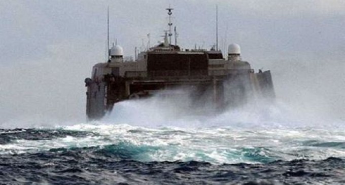 Les forces yéménites détruisent un navire de guerre appartenant aux Émirats arabes unis à Bab al-Mandeb