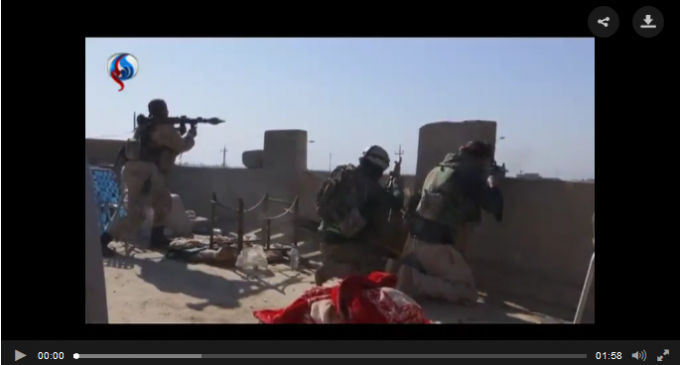 [Vidéo] | La Mobilisation populaire libèrent 200 familles qui etaient otages des terroristes de Daesh près de Tal Afar