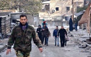 Le retour progressif des habitants d'Alep dans leur quartier après la Victoire de l'Armée Arabe Syrienne et de ses alliés sur les terroristes5