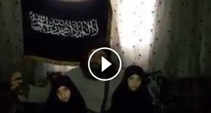 Un terroriste salafiste explique à ses deux filles comment réaliser une attaque suicide