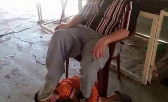 IMAGE CHOC: Rebelle syrien « modéré » !!!