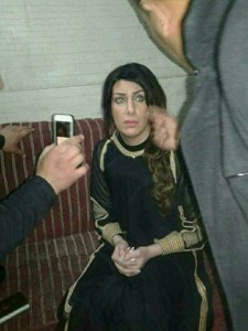 Les services de securité irakienne ont arrété aujourd'hui un terroriste déguisé en femme, dans un checkpoint à l'entrée de la ville sainte de Karbala1