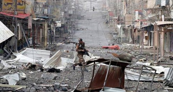 Des images de la guerre des rues contre les terroristes à Mossoul