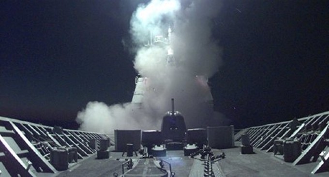 Les USA ont tiré 50 missiles Tomahawk sur une base aérienne syrienne