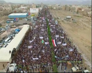 Des centaines de milliers de yéménites sont descendus dans les rues en disant non au terrorisme américain2