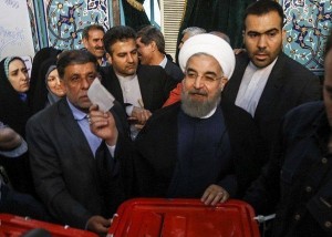 Les candidats à la 12ème élection présidentielle iranienne ont votés tôt ce matin4