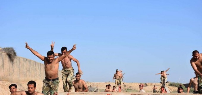 En images : Les combattants de la Mobilisation Populaire irakienne s’entraînent avant d’aller combattre les terroristes salafistes de Daesh