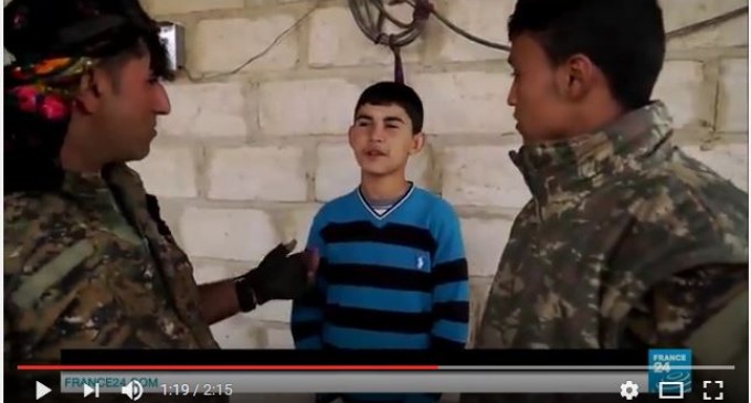 A REGARDEZ D&rsquo;URGENCE ===> La vérité sort de la bouche des enfants : LES TERRORISTES SALAFISTES DE DAESH NE FONT PAS LA PRIÈRE !!!