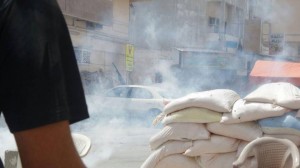 Les forces de l'ordre du Bahreïn et leurs mercenaires saoudiens paradent dans le village de Dira5