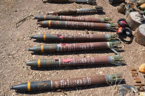 L'Armée Arabe Syrienne saisie des munitions israéliennes appartenant aux terroristes de Daesh à Al Waer (près de Homs)33