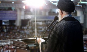 L'Ayatollah Khamenei préside la prière de l'Aïd Al Fitr à Téhéran.6