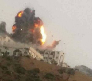 La maudite aviation saoudienne bombarde l’hôtel Sofitel à Taiz3