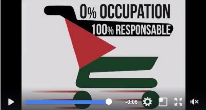 Une cliente s’indigne dans un supermarché de la présence des dattes Medjoul, étiquetées, en lettres minuscules « origine Israel » au milieu des dattes d’Algérie et de Tunisie