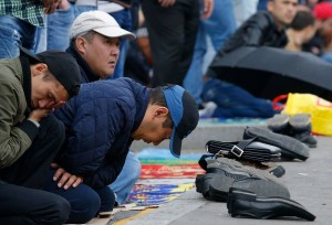 Voici quelques belles images de la prière de l’Aïd-al-fitr dans le monde2