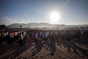Voici quelques belles images de la prière de l’Aïd-al-fitr dans le monde5