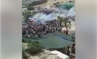 Attaques terroristes israélienne sur les serviteurs de la mosquée Al Aqsa il y a quelques heures