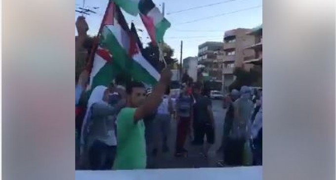 Le peuple est sorti dans les rues d’Athènes en solidarité avec le peuple palestinien et pour montrer son soutien à la mosquée Al Aqsa