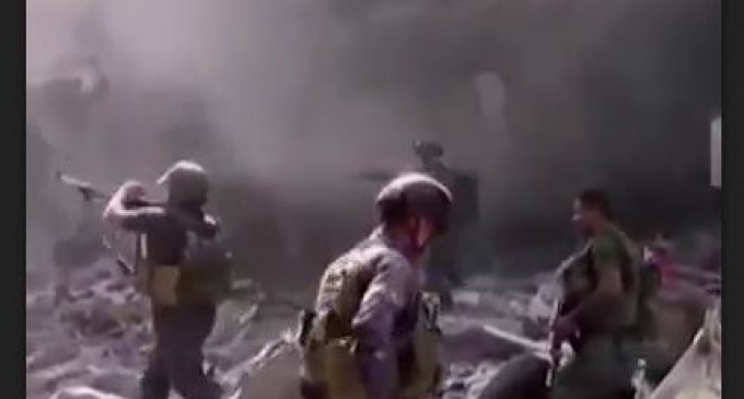 [Vidéo] | Un aperçu des rudes combats livrés par les forces irakiennes face aux terroristes de Daech dans les derniers quartiers de la vieille ville de Mossoul