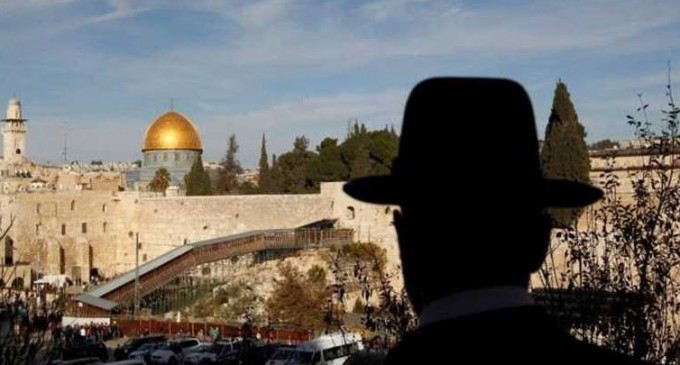 Un prédicateur saoudien appelle les Palestiniens à céder Al Aqsa aux Israéliens !!! 