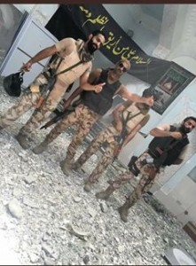 les lâches soldats saoudiens s'exhibent fièrement dans une Husseiniya Al Awamiyah2