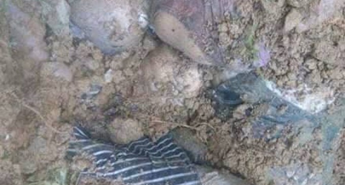 (-18) La Birmanie a brutalement assassiné ces enfants Rohingyas et leur seule faute est qu’ils sont musulmans et non pas bouddhistes