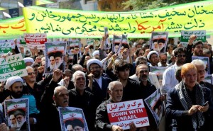 MANIFESTATIONS MONSTRES hier après la prière du vendredi à Téhéran 1