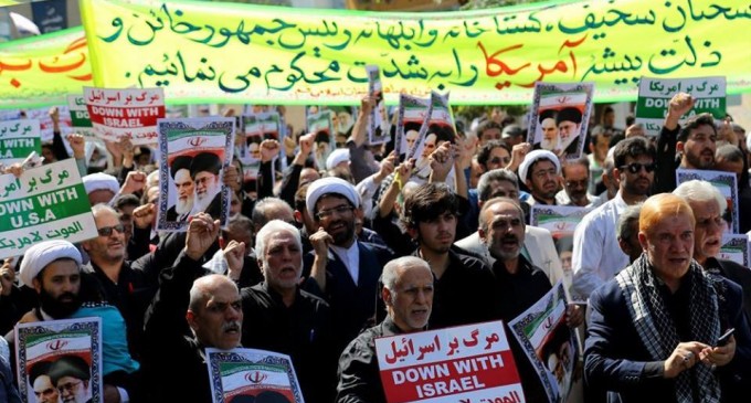 MANIFESTATIONS MONSTRES hier après la prière du vendredi à Téhéran