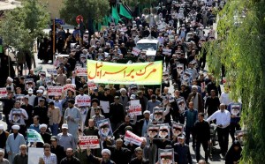 MANIFESTATIONS MONSTRES hier après la prière du vendredi à Téhéran 3