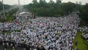 Manifestation monstre en Indonésie pour protester contre le génocide et la persécution des musulmans Rohingyas en Birmanie4