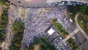 Manifestation monstre en Indonésie pour protester contre le génocide et la persécution des musulmans Rohingyas en Birmanie5