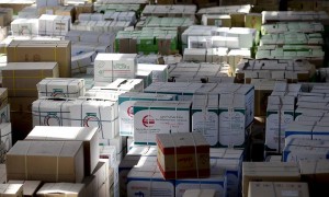 Plus de 100 tonnes d'aide iranienne ont été envoyées aux Musulmans Rohingyas dans un convoi de Téhéran au Bangladesh2