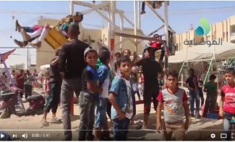 [Vidéo] | Les habitants de Mossoul fêtent leur premier Aïd Al Adha après s’être débarrassé de Daesh…