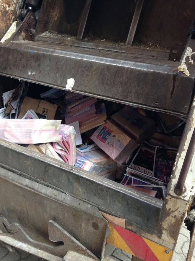 Des Corans brûlés et jetés dans les poubelles en Turquie !2