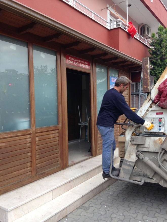 Des Corans brûlés et jetés dans les poubelles en Turquie !4