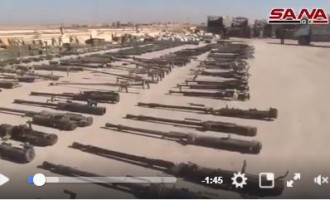 [Vidéo] | Il y a quelques jours, une quantité incroyable d&rsquo;armes appartenant à Daesh a été saisie par l&rsquo;Armée Arabe Syrienne dans la ville d&rsquo;Al Mayadeen