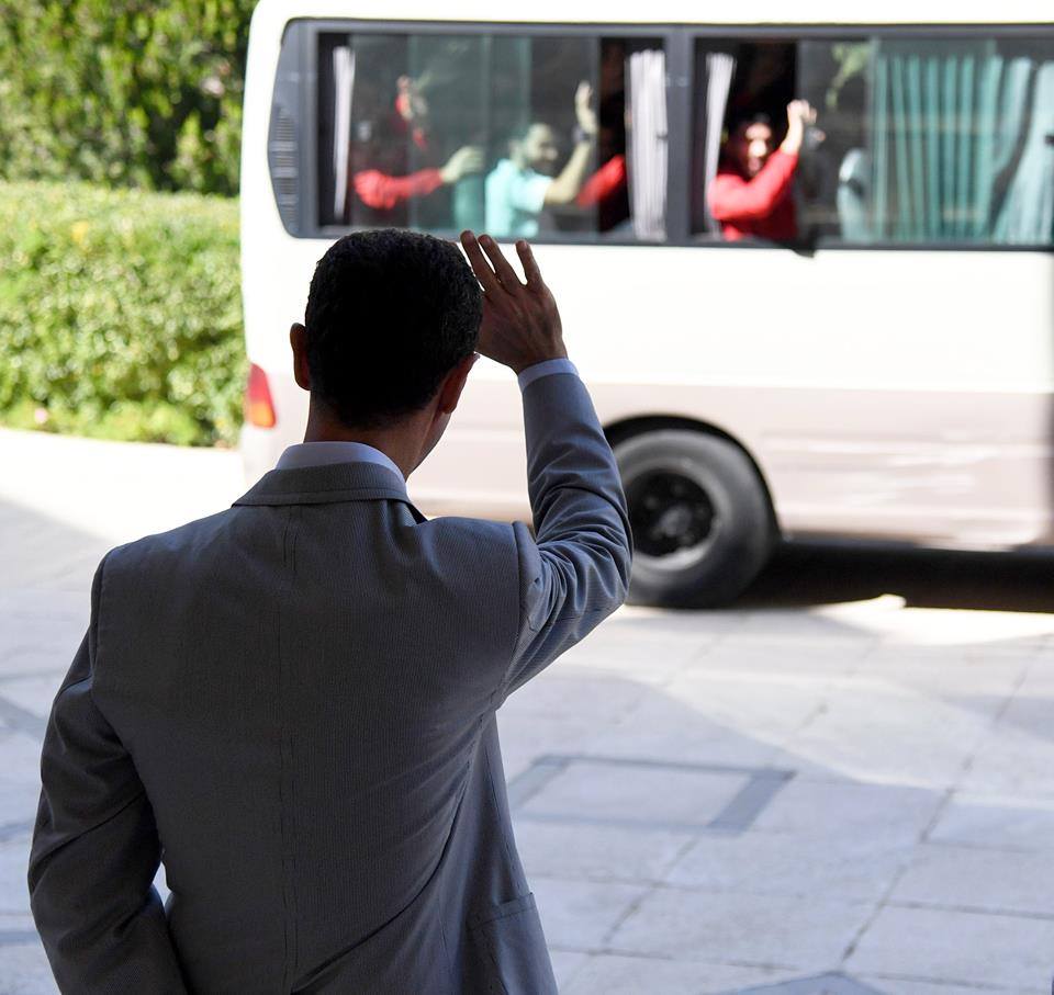 Le Président syrien Bachar al-Assad et son épouse rencontrent les jeunes étudiants syriens5