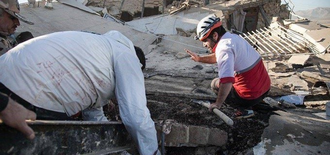 Des images de la province iranienne de Kermanshah, frontalière de l’Irak touchée par le violent séisme qui a fait plus de 300 morts et des milliers de victimes