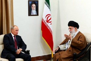 L'ayatollah Ali Khamenei reçoit le président Vladimir Poutine, aujourd'hui 1er novembre à Téhéran1