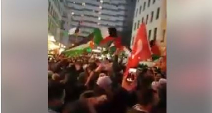 Grande marche à Berlin, les Allemands protestent et rejettent la décision de Trump de « reconnaître » Jérusalem, Palestine comme capitale d’Israël