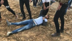 Mahmoud Almasri, âgé de 30 ans, a été tué et des dizaines d'autres ont été blessées par des balles israéliennes6
