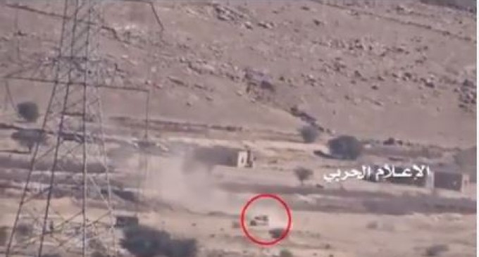 Regardez comment les forces yéménites d&rsquo;AnsarAllah détruisent les mercenaires payés par les saoudiens lors des incursions militaires à Nouham