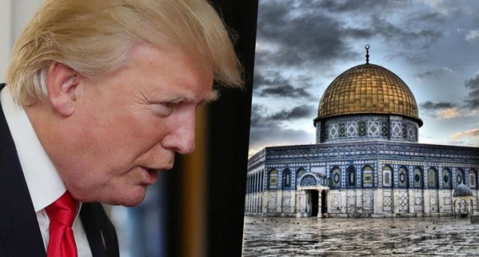 URGENT URGENT : Trump reconnaît officiellement Jérusalem, capitale de l’occupant israélien !!!