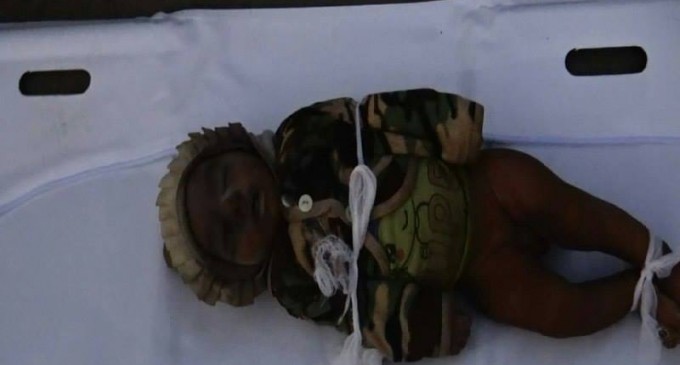 La coalition Arabo-US commet un nouveau massacre horrible dans le district de Sahar : IMAGES CHOQUANTES – Âmes sensibles s’abstenir