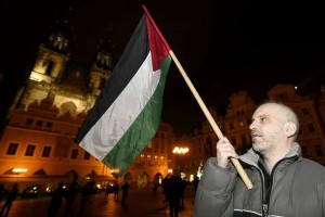 Photos d'un sit-in près de l'ambassade d'Israël à Prague en solidarité avec les palestiniens.5
